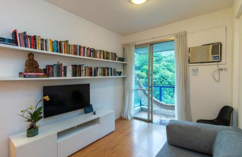 Flat no Humaitá com Piscina e Academia - Foto 9