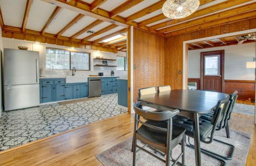 Henderson Cabin with Deck and Scenic Lake Views! - Foto 8