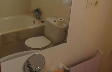 Casa Enriu-habitaciones con opcion a desayuno - Foto 7