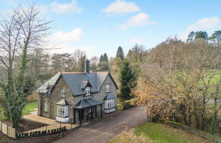 3 Bed in Neath oc-p34366 - Foto 2