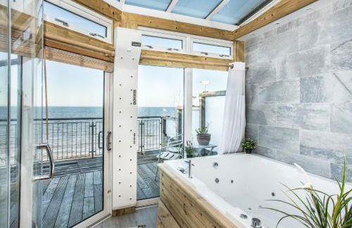 Ark at Anchor - Foto 39