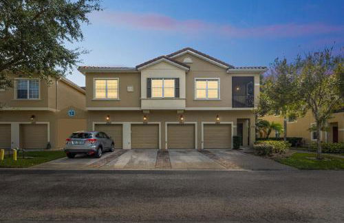 Amazing Disney Themed Oasis 3BR near Parks townhouse - Foto 29