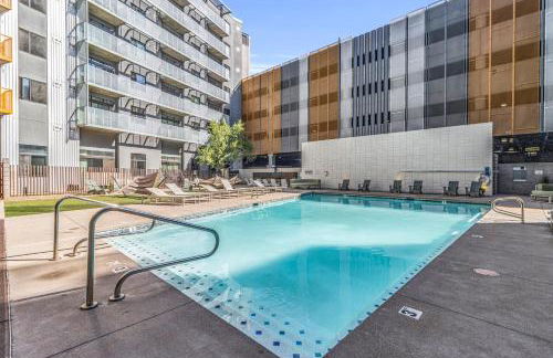Centric 2BR In HEART of DTPHX Free Garage Parking - Foto 63