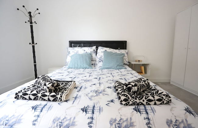 Luxury London Apartment With 5 Bedrooms - Photo 13