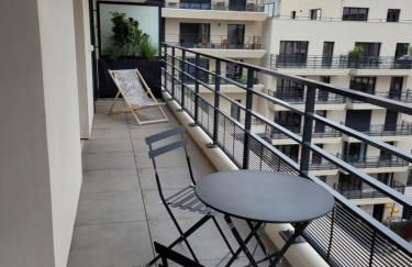 Biron deluxe studio flea market of Paris, porte de Montmartre - Foto 12