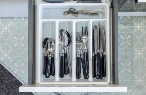 ROOMS NEAR ME - All amenities, private access entire place, kitchen & washroom, smart tv, parking nearby - Foto 37