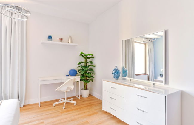 Luxury JBR - Marina View - Beach Resorts Access - Photo 14