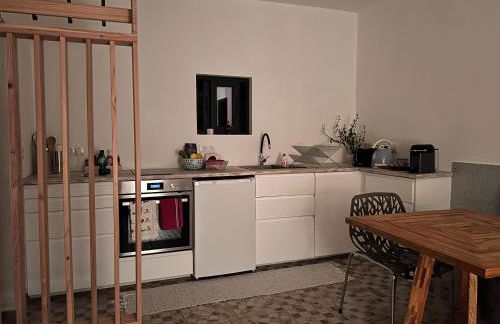 As Casinhas da Madeira - Cosy Stone Cottage in a subtropical garden - Foto 23