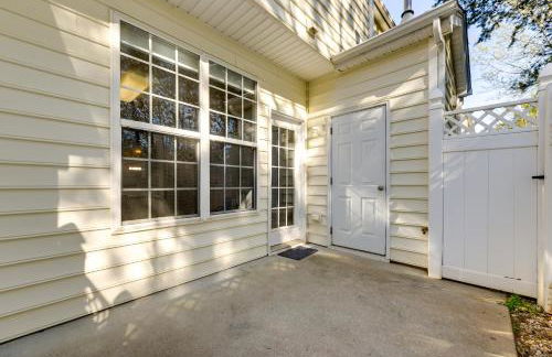 Townhome with Community Pool 11 Mi to Dtwn Raleigh! - Foto 21