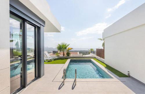 Casa con piscina climatizada y vistas al mar - Foto 8