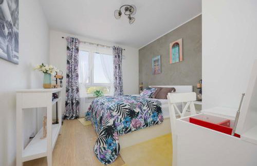 Exceptional Apartment in Warsaw with Parking by Noclegi Renters - Foto 2