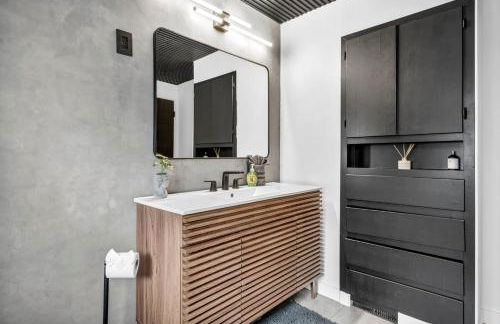 Modern Stylish Urban Haven 4 Bedroom 2 Bath - Dog Friendly - Foto 20