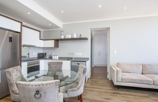 Sandton Smart Apartment Eleven - Photo 18