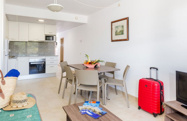 Apartaments Condado - Photo 11