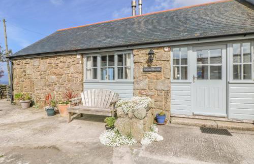 Back Of Beyond - Photo 2