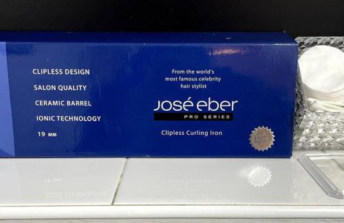 Cityfront Luxe Apt Near City Centre Facing Etihad & Coop Live, Free Parking - Foto 33