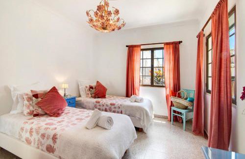 Sunshine House - Photo 27