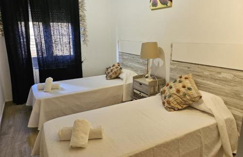 Apartamento Caballito de Mar con PARKING - Photo 39