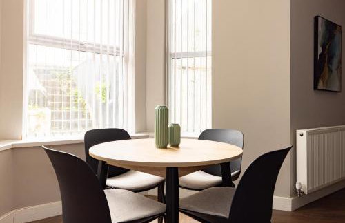 Plymouth by Charles Hope - Foto 43