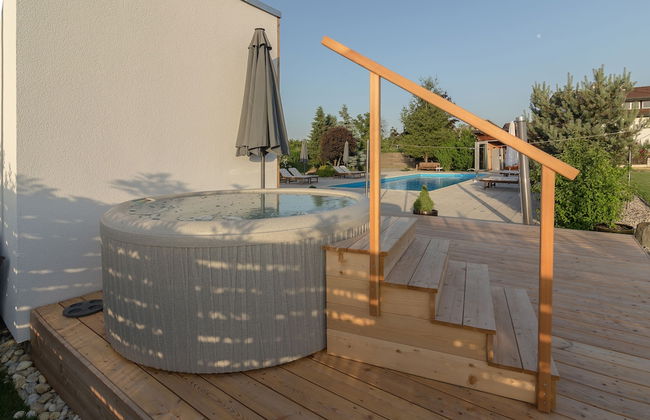 Pool Villa Izabela With Wellness - Photo 63