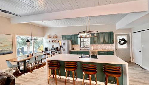 Mid Century Modern Montana Dream Home - Foto 2