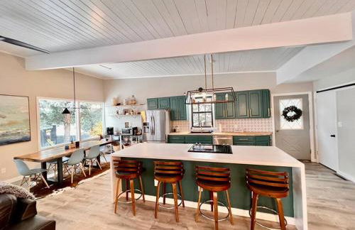 Mid Century Modern Montana Dream Home - Foto 2