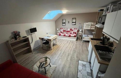 Au bout du bois Piscine sauna hammam accessible en saison et le logement accessible toute l annee - Foto 2