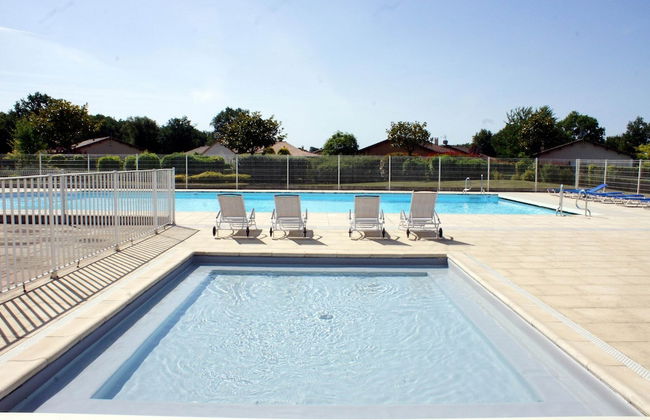 Amazing Holiday Home in Les Forges With Terrace - Foto 53