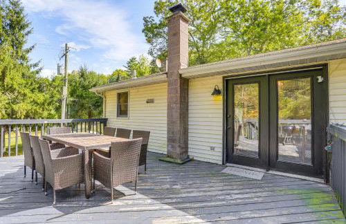 Walk to Mohican Lake: Catskills Getaway w/ Dock! - Foto 28