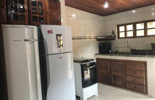 CASA SURYA, Piscina Fantástica, Churrasqueira, Completa, 18 HÓSPEDES na REGIÃO DOS LAGOS - Casa de Campo - Foto 29