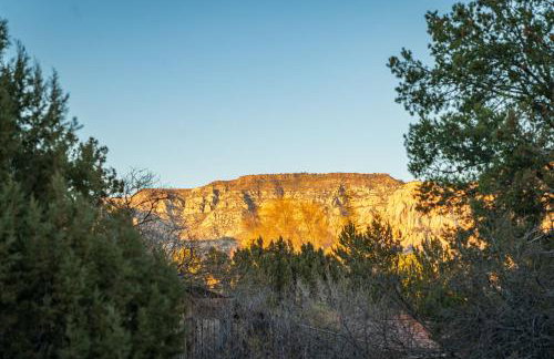 LUX Sedona Retreat - Hot tub & Game room - Foto 65
