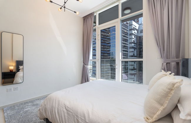 Luxe Apartments near Dubai Mall, Burj Khalifa - Pool, Gym, & Parking by Sojo Stay - Photo 39