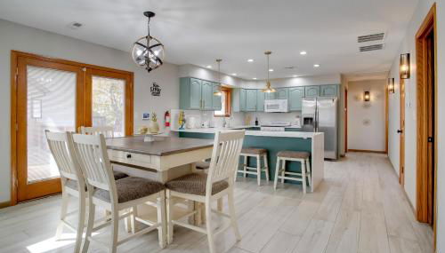 Private Pool and Yard Spacious Brighton Home! - Foto 2