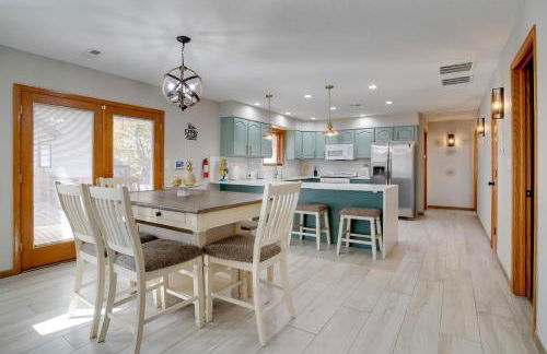 Private Pool and Yard Spacious Brighton Home! - Foto 2