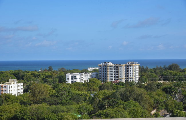 Mira Heights Suite & Conferencing - Photo 30