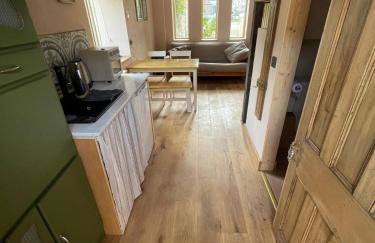 The Hideaway & Sauna at Ring O'Bells - Photo 9