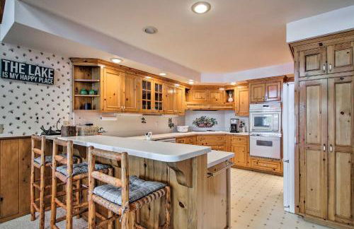 Hot Tub and Lake Tahoe Views Waterfront Retreat - Foto 6