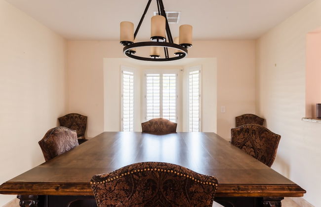 Desert Ridge by Avantstay Spacious Oasis w/ Pool & Hot Tub - Foto 21