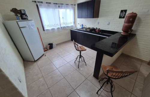 Flat na área central de Valadares Com AR garagem wifi cozinha completa para grupos ou casais - Foto 31