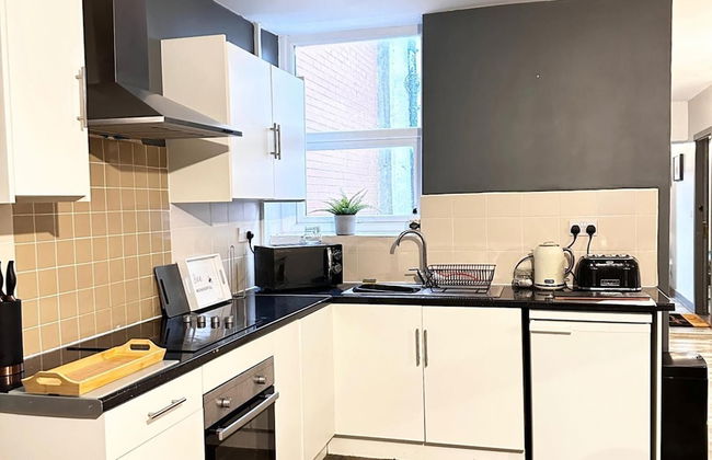 Oak Suite - 2 Bed - Sleeps 4 - Central Blackpool - Foto 4