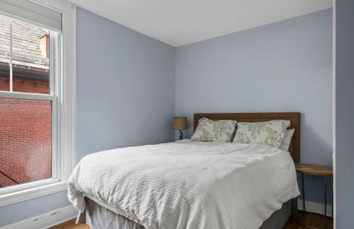 Stylish Downtown Condo in a Historic Landmark Home - Foto 14