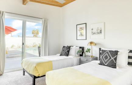 Lloyd by Avantstay Palm Spring Paradise w/ Pool, Large Yard & Table Tennis! Permit#3779 - Foto 46