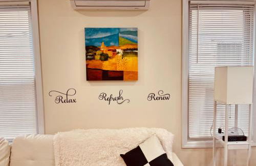 OoohLaLa! 2 Beds and 2 Full Baths w/Free Parking - Foto 43