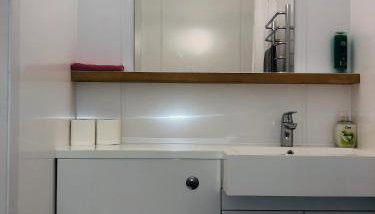 Afan Forest BunkHouse-Fantastic 6 Rooms -Sleeps 23 - Foto 3, Shower