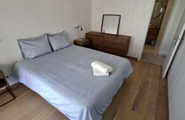 Elegant and comfortable 3 room, beach & transport within walking distance - Photo 31