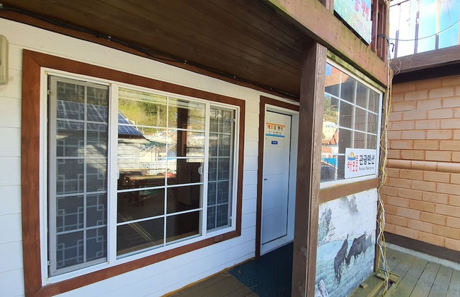 Ulleung Haeoreum Pension - Foto 47