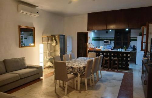 Spacious Garden Villa, private pool, huge grounds with orange trees - Foto 28