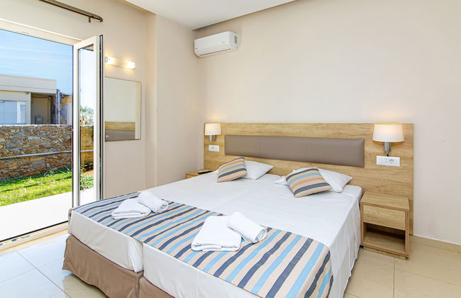 Theo Star Beach Hotel - Photo 6