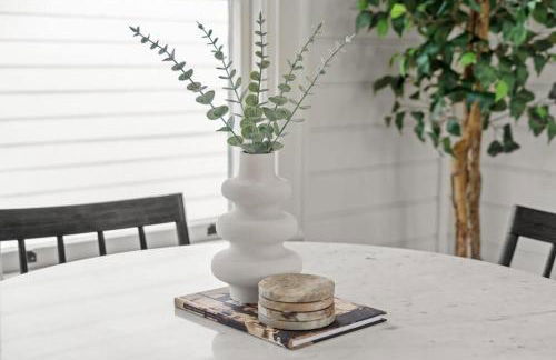 NEW! The Adaline Room #9 - Updated Hyde Park Penthouse, Steps to Bayshore - Foto 17