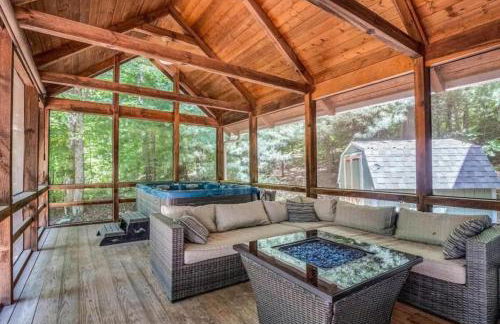 Updated Classic Cabin, Private Community and Hot Tub - Foto 23